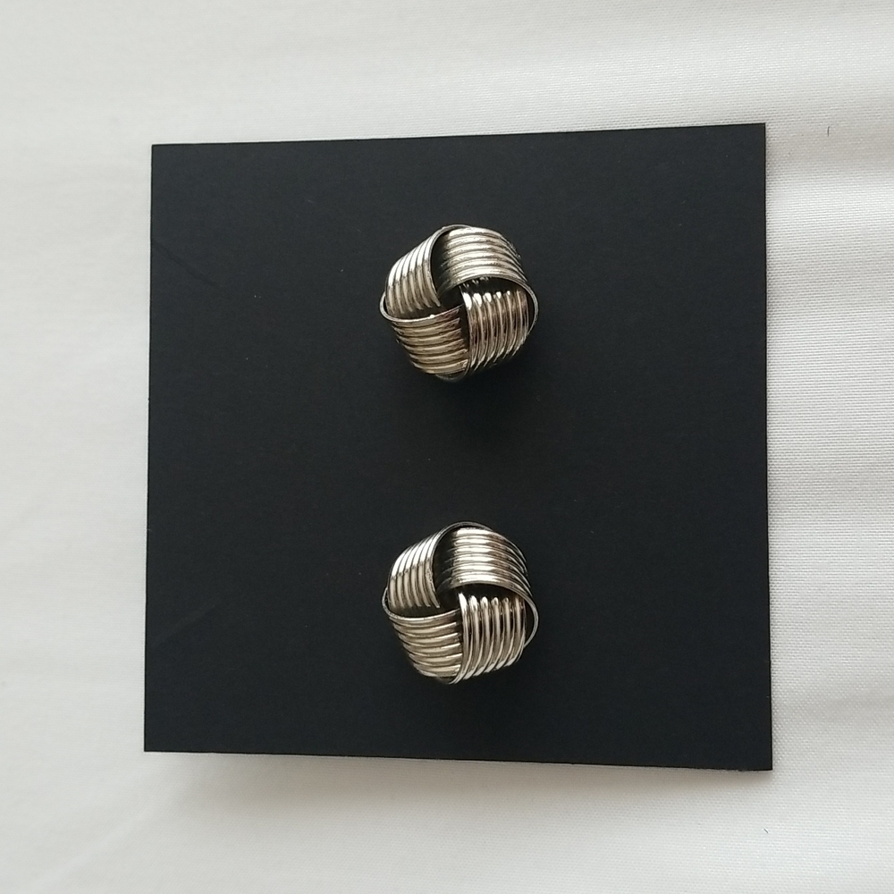 Knot Style Earrings